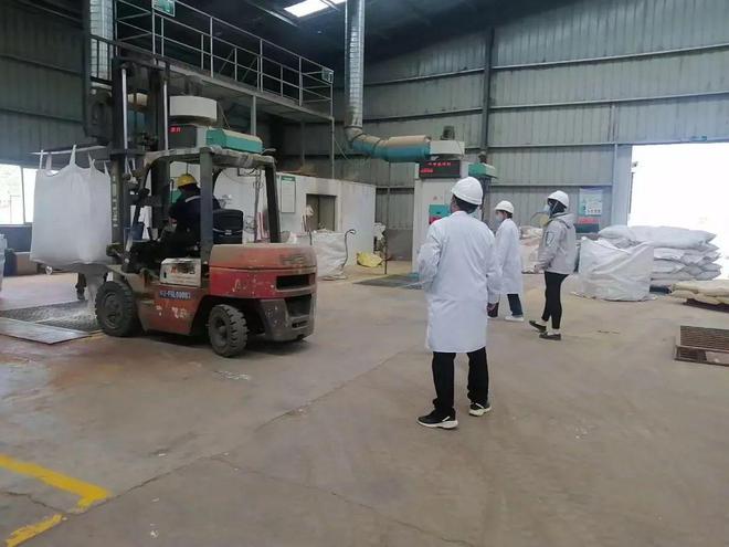 加強隱患排查 筑牢安全防線——萊西市農業農村局深入現場指導畜禽養殖業安全生產與飼料生產